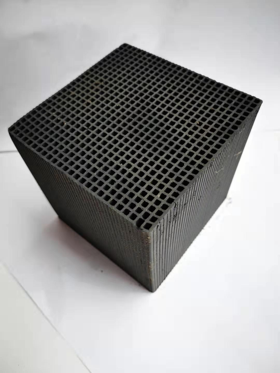 2024年8月9日不防水蜂窝活性炭价格行情今日报价查询