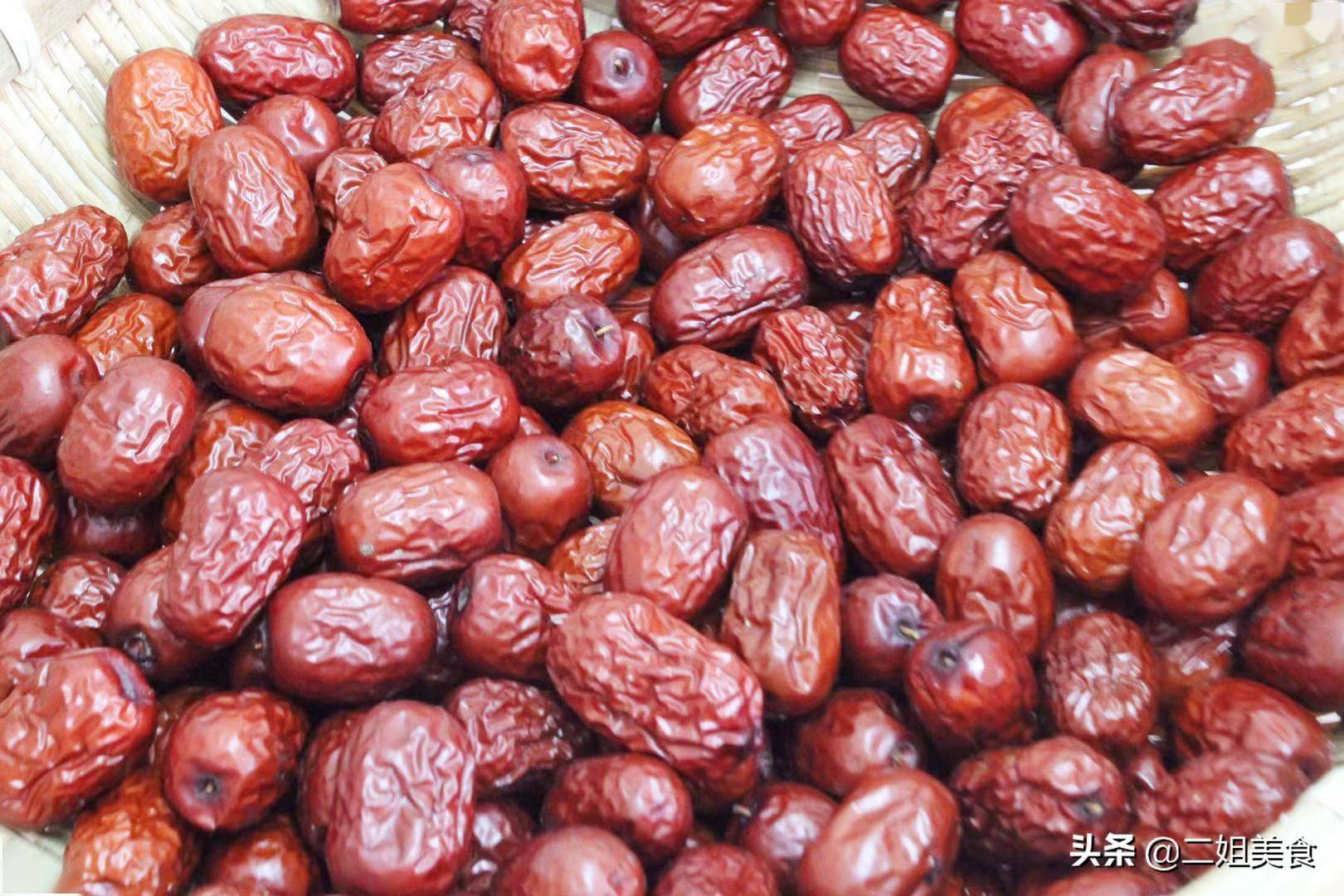 当前红枣进入上糖上色时期 主力涨幅超2%