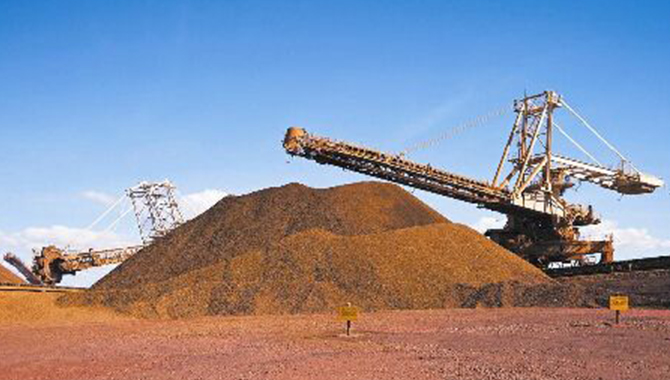 铁矿石期价窄幅波动 交易所注册仓单没有变化